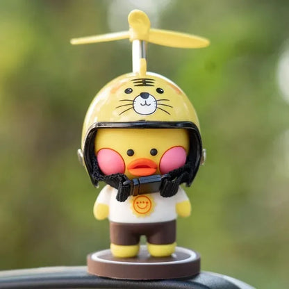 Cute Duck Dashboard Ornament with Helmet & Propeller – Cartoon Car Interior Decoration