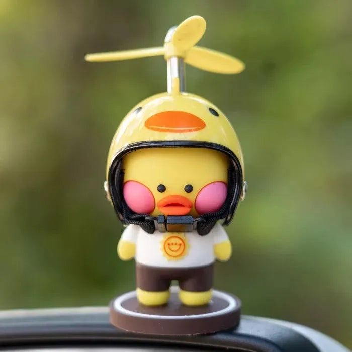 Cute Duck Dashboard Ornament with Helmet & Propeller – Cartoon Car Interior Decoration