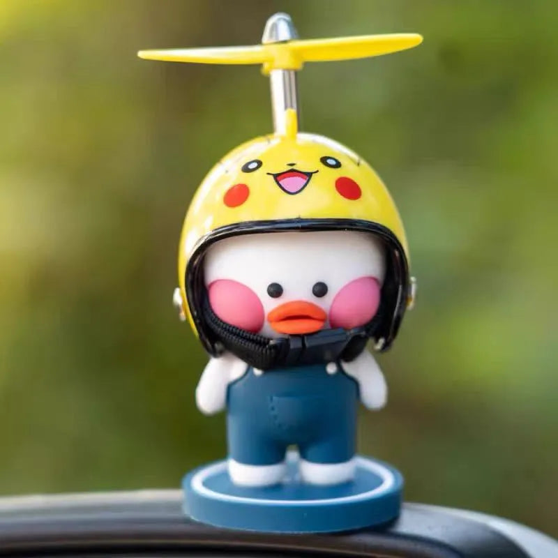 Cute Duck Dashboard Ornament with Helmet & Propeller – Cartoon Car Interior Decoration
