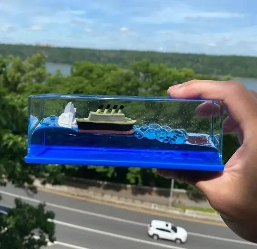 Liquid Wave Titanic Dashboard Showpiece – Acrylic & Resin - Carokit